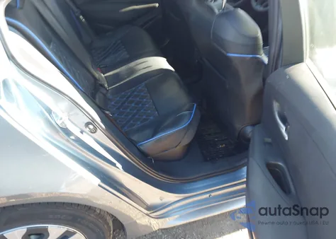 2021 Toyota Corolla Hybrid Le z USA, uszkodzony, nr VIN JTDEAMDE7MJ018687